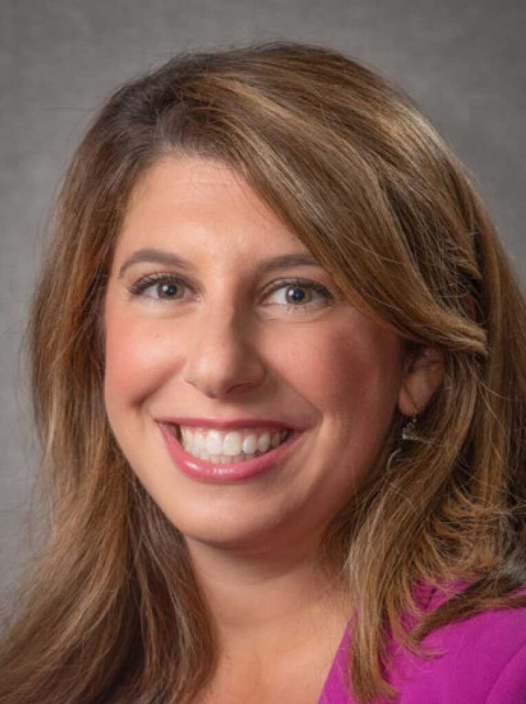 Kelly Messina Headshot